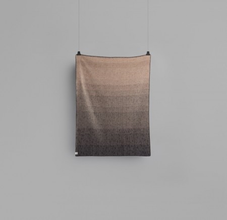Agnes lysrosa/grå/beige lamullpledd