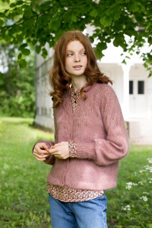 DG416-11 Crème jakken Rose | Tynn Kidsilk Erle | Strikkepakke Dale Garn