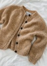 Novice Cardigan Junior Chunky Edition | Oppskrift PetiteKnit thumbnail