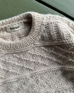 PetiteKnit Storm Sweater Junior (papiroppskrift) thumbnail