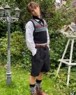 Frøy vest samarbeidsprosjekt med Embla Bunader Bunadstrikk  thumbnail