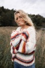 CP05-01 Wildflower jakke hvit | Camilla Pihl FNUGG | Strikkepakke  thumbnail