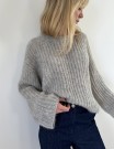 Leknit Charlie Blouse (oppskrift) thumbnail