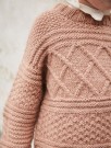 2203-10 Guernsey genser barn Double Sunday KAMÈ og Tynn Silk Mohair Strikkepakke thumbnail