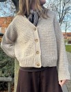 LeKnit Caia Cardigan (oppskrift) papir thumbnail