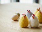 Høner - strikket i Plum og Pandora thumbnail