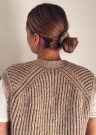 November Vest | Oppskrift (papirutgave) i Peer Gynt | Petite Knit thumbnail