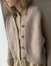 LeKnit Caia Cardigan (oppskrift) papir thumbnail