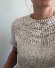 Ankers sommerbluse i Line KITT Strikkepakke | Petite Knit thumbnail