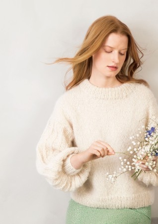 2102-5 ELSA genser dame Børstet Alpakka og Tynn Silk mohair natur Strikkepakke