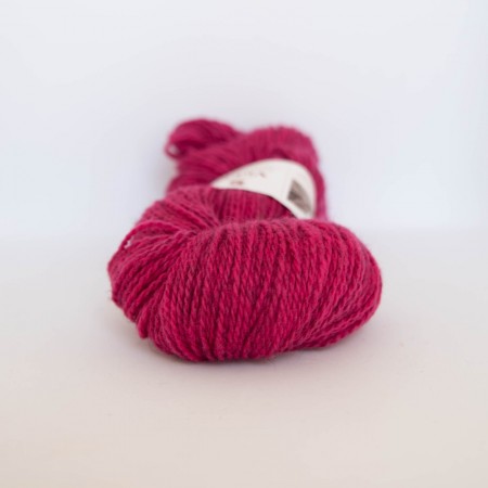 Vidde lamullgarn, cerise 315