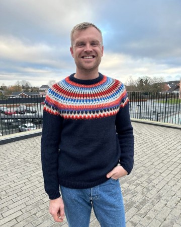 PetiteKnit Celeste Sweater man Peer Gynt