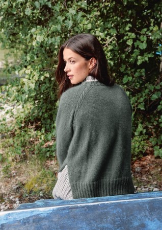 2013-9 Pia genser | Sunday og Tynn Silk Mohair Støvet Oliven | Strikkepakke Sandnes Garn