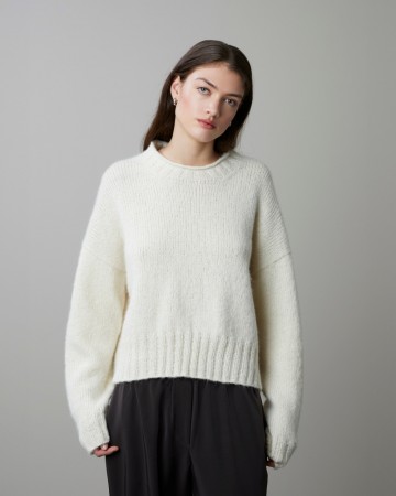 444 Liva genser Lamull og Alpakka lin hvit Strikkepakke 