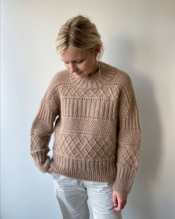 Pk155 Ingrid Sweater Double Sunday Lys Nougat og Tynn Silk Mohair Lys Eikenøtt Strikkepakke