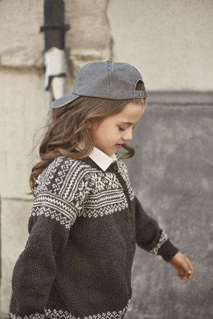 T76-5 Aslaug kofte Sisu (oppskrift) Sandnes Garn