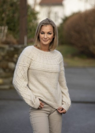2212-6 Jolanda genser Trend Merino Petite og Kidsilk Strikkepakke