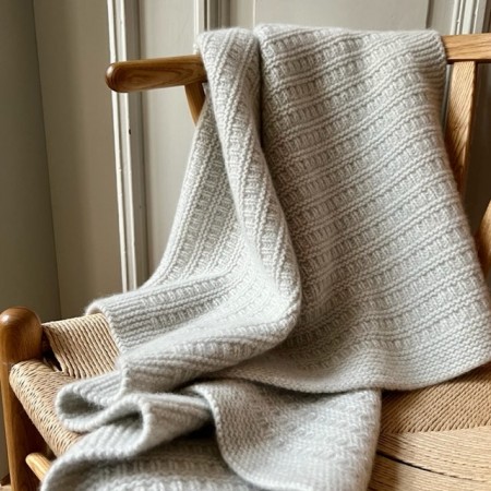 Indiblomst Sorgenfri pledd (oppskrift)