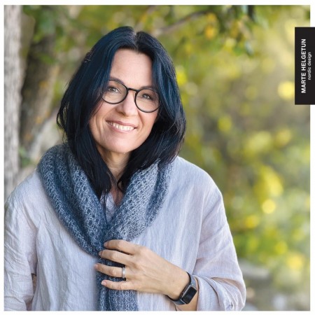 Marte Helgetun Krystallsjal flerfarger (oppskrift)