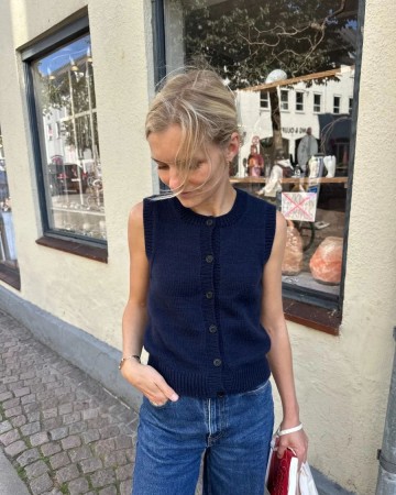 Maggie Vest (oppskrift) PetiteKnit 
