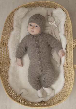 2235-11 Gullik dress Trend Baby Merino 207 Strikkepakke