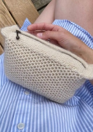 Honey Clutch Oppskrift (papirutgave) PetiteKnit