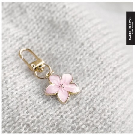 Maskemarkør Charms – Rosa blomst