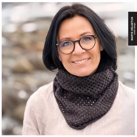 Marte Helgetun Krystallsjal i REN cashmere (oppskrift)