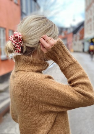 Caramel Sweater Sunday og Tynn Silk Mohair Camel Strikkepakke