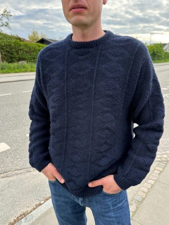 PetiteKnit Esther Sweater man Peer Gynt