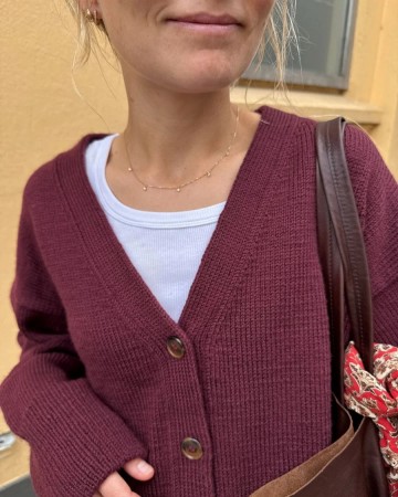 PetiteKnit Scarlet Cardigan (oppskrift) 