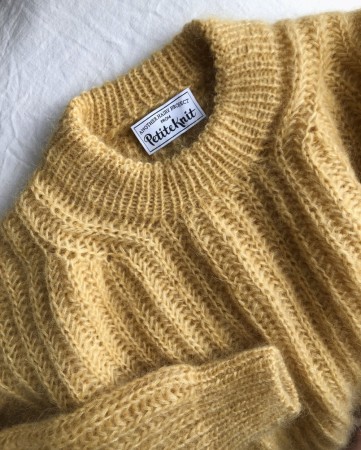 September Sweater GUL Tynn Silk Mohair Strikkepakke Petite Knit