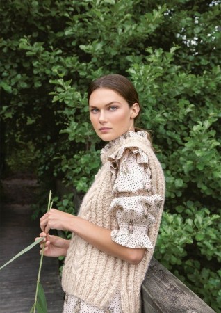 2011-6 Anna Slipover Børstet Alpakka Vanilje og Tynn Silk Mohair Lys beige Strikkepakke