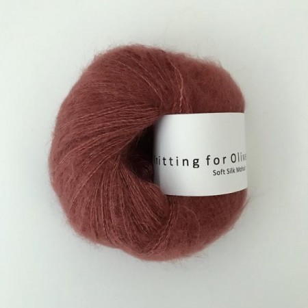 Knitting for Olive Soft Silk Støvet skogvbær