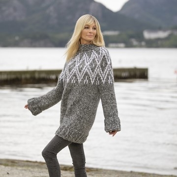 2022-11A Bliss-genser Lys grå Alpaca Bris Strikkepakke