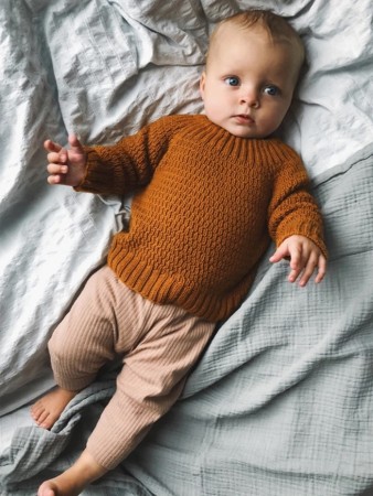 Alfreds trøye | Oppskrift | Petite Knit