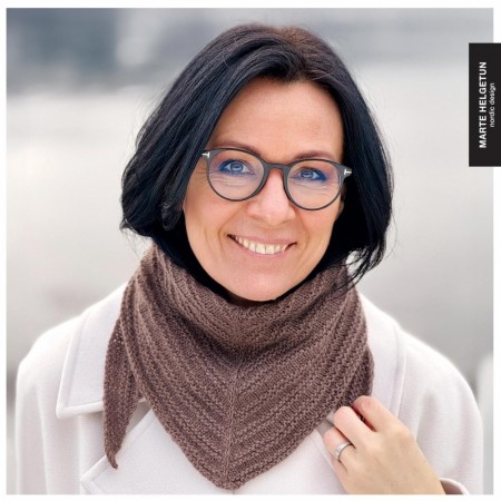 Marte Helgetun Rillespill sjal i REN cashmere (oppskrift)