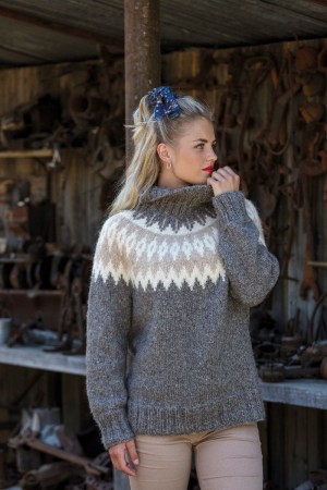 92215 | Oktöja Medalfell | Llama Soft Jærbo | Strikkepakke